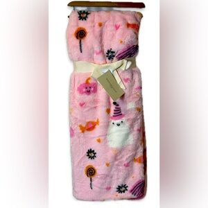 Pink Halloween Ghost Throw